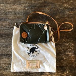 Hunting World Shoulder Bag